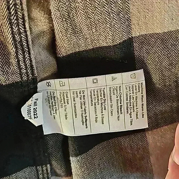 Carhartt button down checkered black and tan work casual - Picture 7 of 8